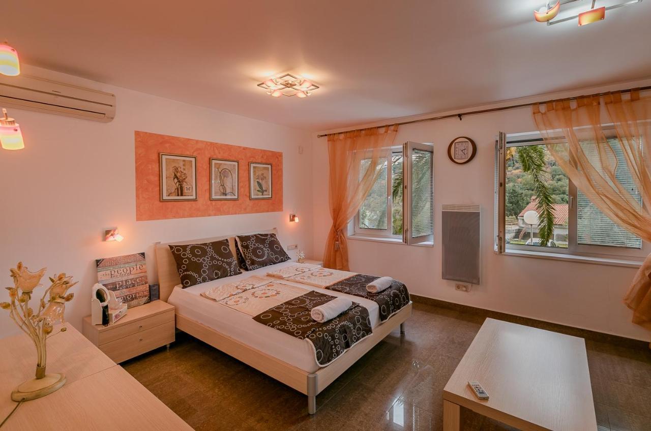 Palm Point Apartment Petrovac エクステリア 写真
