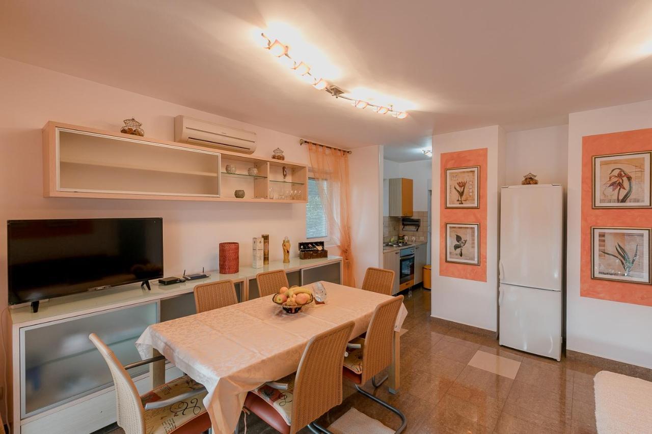 Palm Point Apartment Petrovac エクステリア 写真